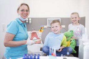 Kinder Zahnarzt
